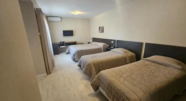 Четырёхместный номер Standard DAKAR HOTEL