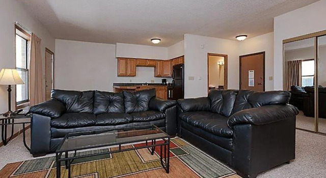 Alexis Park Inn & Suites, Buchen Sie Hotel SPA-Hotels in Iowa City, SPA