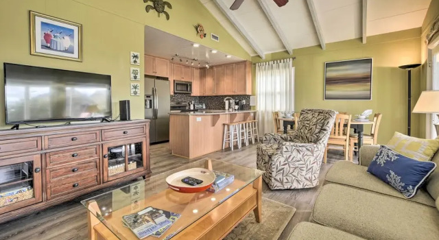 Holden Beach Family Abode - Steps to Ocean!, Забронировать Дом для отпуска Холден-Бич Северная Каролина
