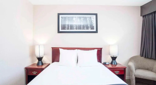 Номер Standard Sandman Inn Smithers