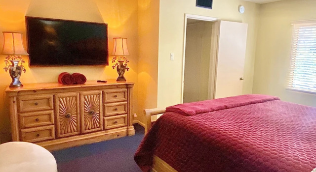 Четырёхместный люкс с 2 комнатами Vista Grande Resort - A Gay Mens Resort
