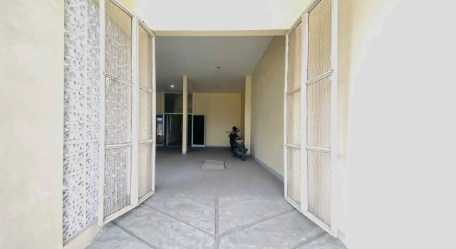 KoolKost Syariah near Masjid Al Akbar
