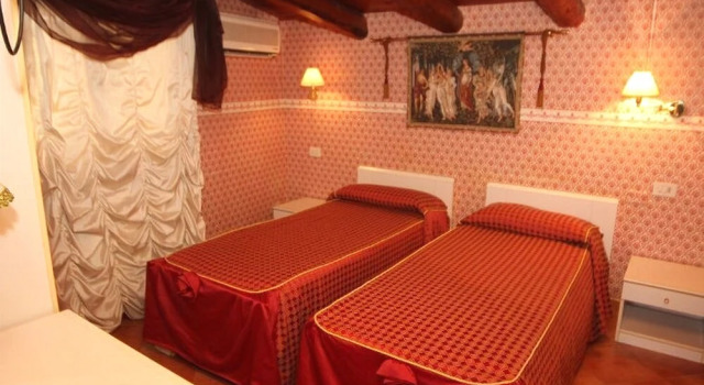 Hotel del Centro, Забронировать Отель Каноса-ди-Пулья Мурджия