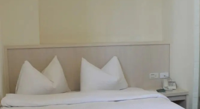 Двухместный номер Deluxe Century Hotel