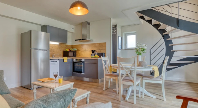Апартаменты Comfort Hôtel 3 Étoiles La Ferme de Vur Ven