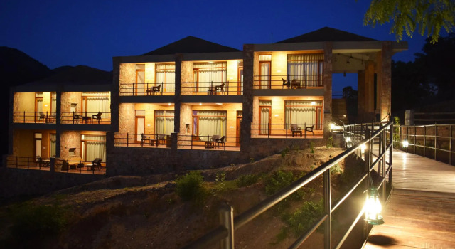 Kumbhalgarh Forest Retreat, Забронировать Отель Отели штата Раджастхана с бассейном, Бассейн