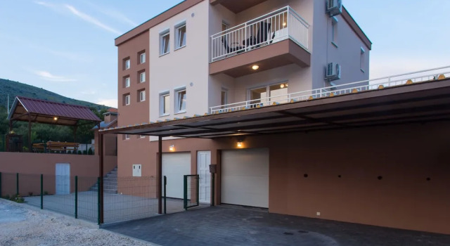 Villa Honey