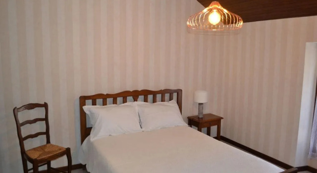 Le Roucadel, Rezervați Hotel Hoteluri în Peyreleau cu parcare, Parcare
