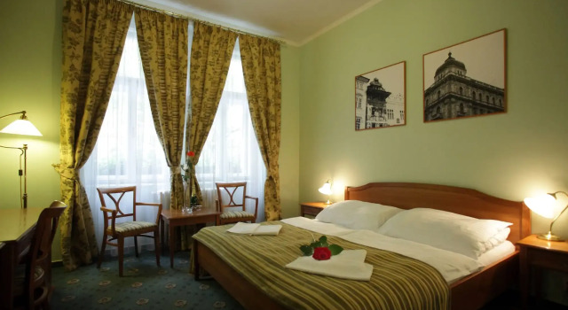 Anna Hotel