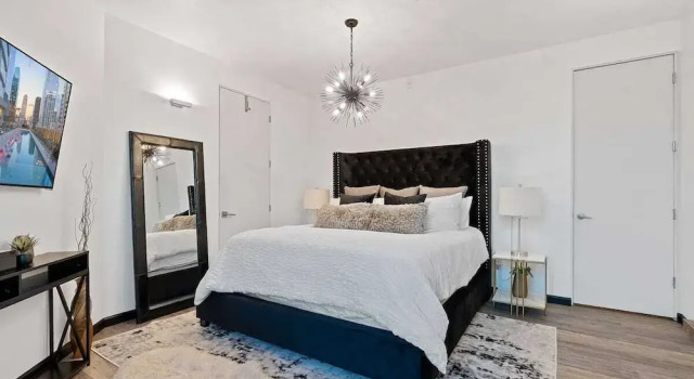 2BR Designer Condo East Downtown Austin