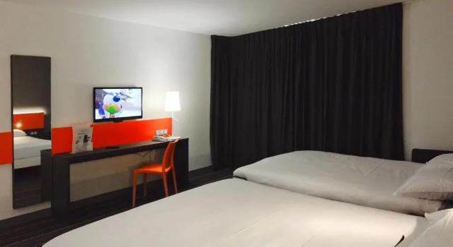 Семейный люкс ibis Styles Caen centre gare