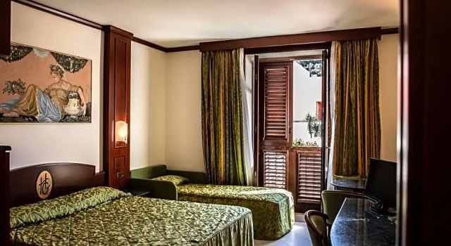 Standard Dreier Zimmer Hotel Garibaldi