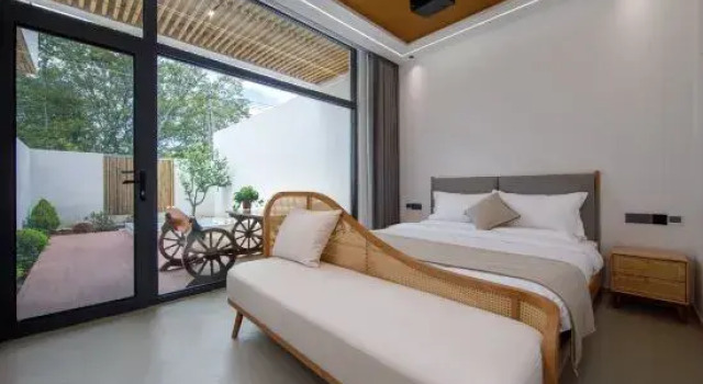 Люкс Floral Hotel·Juntang Valley Hotel(Maoshan Dongfang Salt Lake City Store)