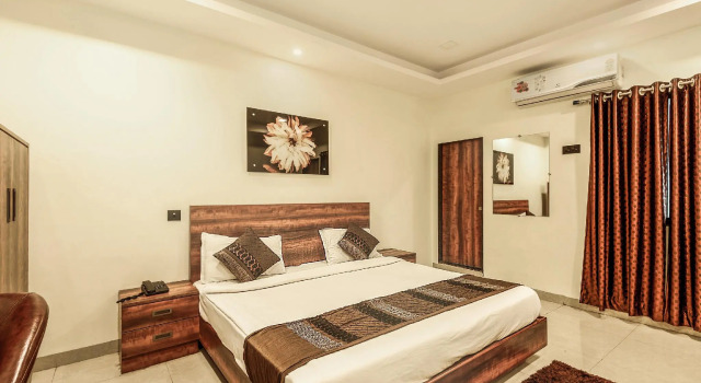 OYO Flagship 17270 Hotel Leo Pride, Забронировать Отель Отели штата Махараштры 3 звезды, 3*