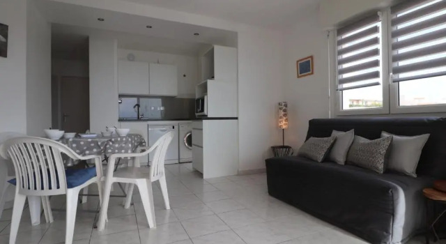 Appartement Sète, 3 pièces, 6 personnes - FR-1-472A-128, Забронировать Апартаменты/квартира Отели Сета с бассейном, рядом с Церковь Девы Марии из Ла-Салетта, Бассейн