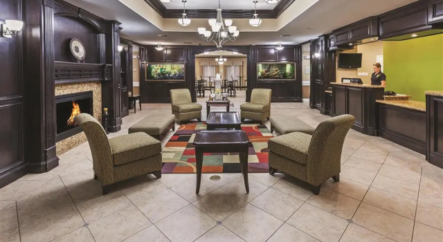 La Quinta Inn & Suites by Wyndham Livingston, Buchen Sie Hotel Livingston 