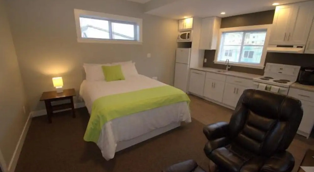 Люкс First Avenue Executive Suites