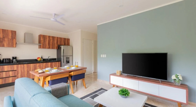Lovely Apartment Rooftop Pool in Great Terrace Cinema Gym Aldea Zama, Rezerwuj Apartament Hotele w Quintana Roo z parkingiem, Parking