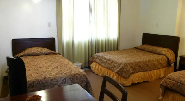 Трёхместный номер Standard Cesar's Hotel La Merced