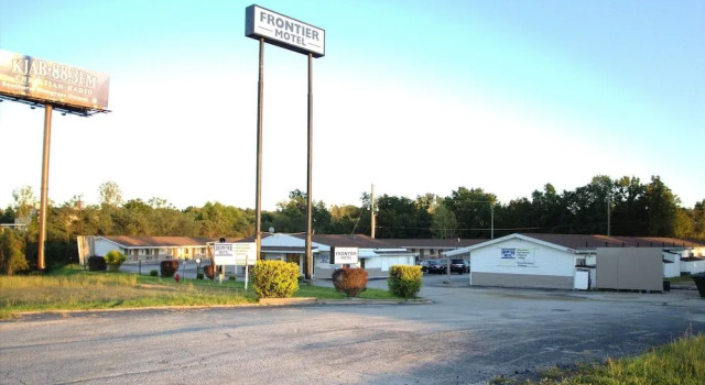 Frontier Motel, Prenota Motel Hotel a Missouri con parcheggio, Parcheggio