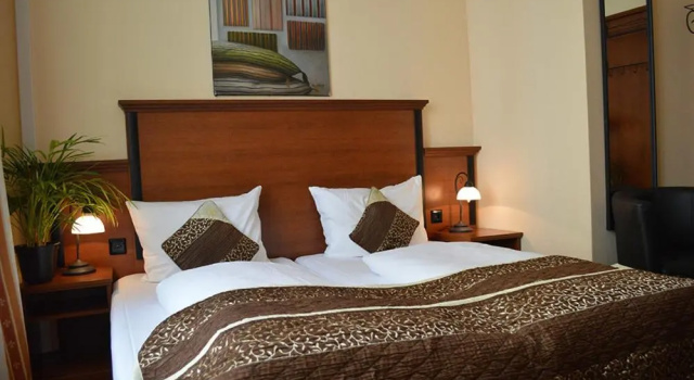 Четырёхместный номер Standard City Hotel West Frankfurt City Centre