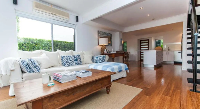 Barbados Noosa, Забронировать Отель Отели Нузавилл с парковкой, рядом с Reef Street Bushland Reserve, Парковка
