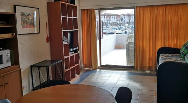 Appartement Port Barcarès, 2 pièces, 4 personnes - FR-1-195-45, Book Lejlighed Hoteller i Corbières med parkering, Parkering