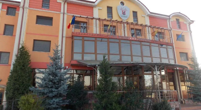 Hotel Transit, Забронировать Отель Орадя Бихор
