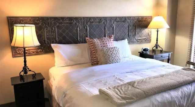 K B M Resorts- Cbi-307 Upgraded 1bd, Wood Fireplace, Full Kitchen, Wifi, Walk to Slopes!, Забронировать Отель Бизнес-отели Парк-Сити, рядом с Skatepark, 4* 5*