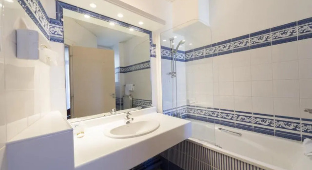 Номер Economy Hôtel Bristol