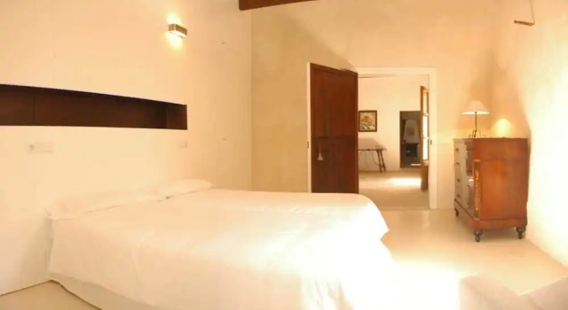 Villa - 5 Bedrooms with Pool and WiFi - 103224