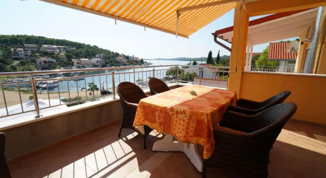 Апартаменты с 2 комнатами с видом на море Guest House Sandra