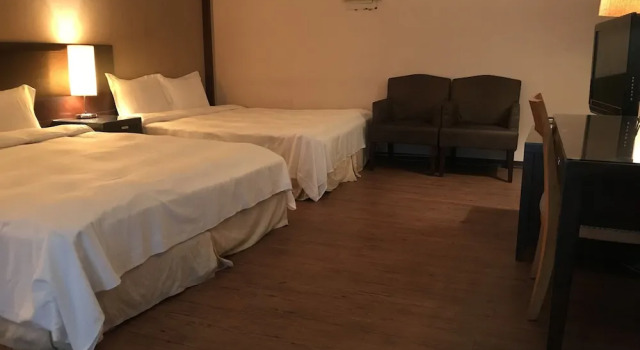 Номер Comfort Gin Lon Lake motel