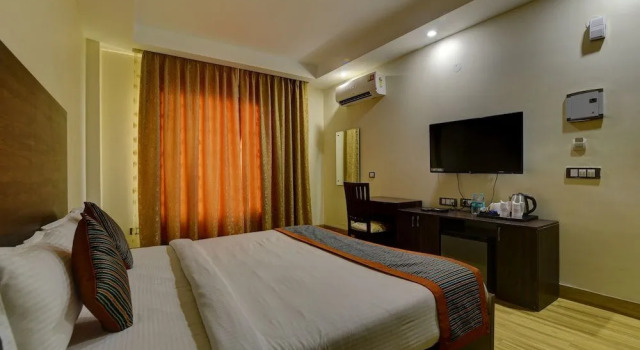 Country Inn Hotels And Resorts, Забронировать Отель Вриндавана 