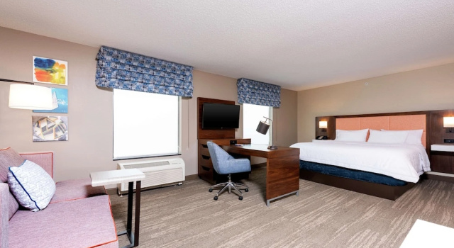 Студия Hampton Inn & Suites Marshalltown