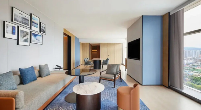Двухместный люкс с видом на озеро Four Points by Sheraton Dali, Erhai