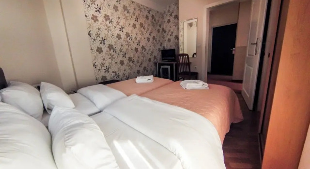 Familie suite cu balcon Orange Inn Hotel