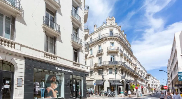 Cosy Apartment 27 M2 In Rue Dantibes And Croisette, Забронировать Апартаменты/квартира Отели Канн с парковкой, рядом с Le Croisette Casino Barriere de Cannes, Парковка