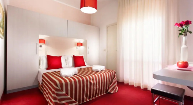 Двухместный номер Standard с балконом Color Metropolitan Family Hotel
