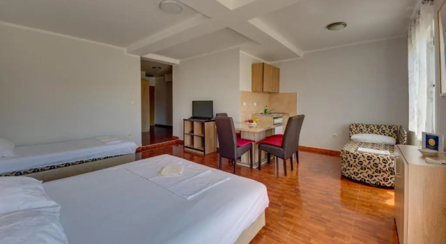 Apartmani Bozinovic, Забронировать Гостевой дом Гостевые дома Округа Херцег-Нови, рядом с Пляж Лазур, Гостевой дом