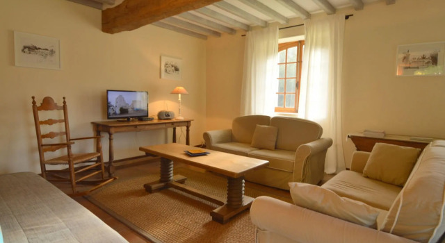Countryside Stay in Fransu, Забронировать Отель Отели Соммы с парковкой, Парковка