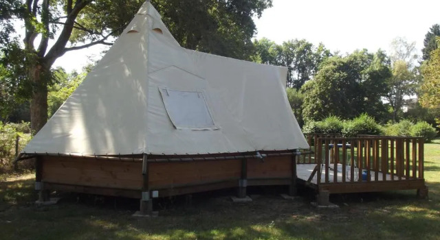 Тент Camping le Nid du Parc