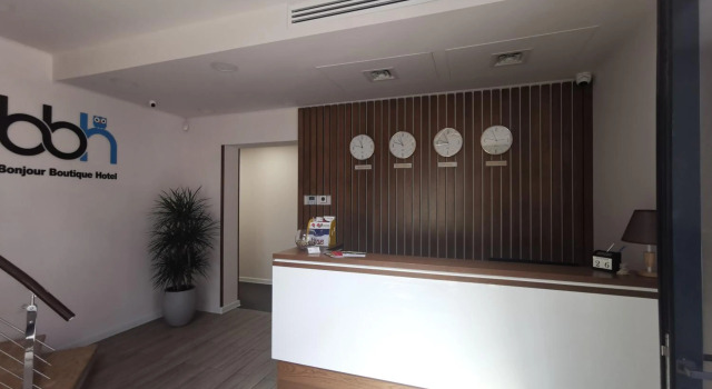 Bonjour Boutique Hotel Yerevan, Забронировать Бутик-отель Отели Еревана 3 звезды, рядом с Стадион Еревана, 3*