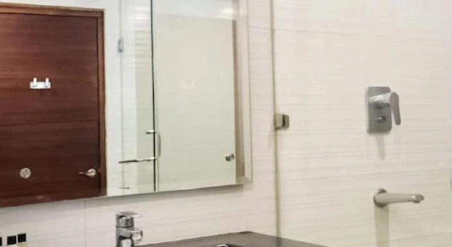Номер Standard La Silver Leaf Hotel