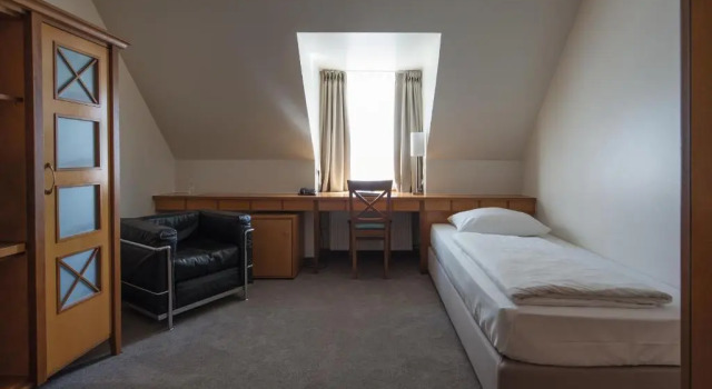 Одноместный номер Economy Parkhotel Schmid