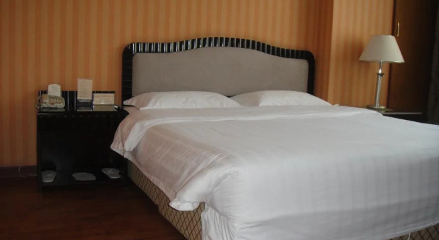 Vienna International Hotel Jilin Changchun People's Square, Rezervovat Hotel Čchang-čchun 