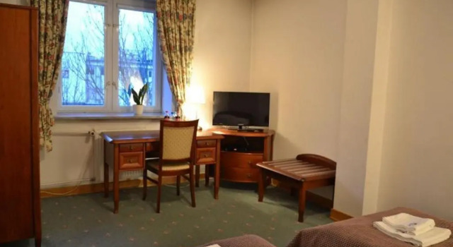 Трёхместный номер Standard Hotel Łazienkowski