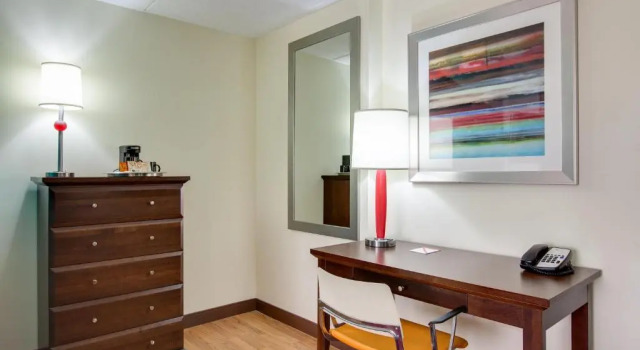 Двухместный номер Deluxe Hotel Indigo Chicago - Vernon Hills by IHG