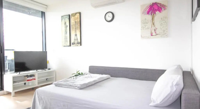 Апартаменты South Yarra City View Apartment with Car Park, Amazon Alexa, Spotify, Netflix, and WiFi
