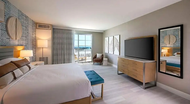 Двухместный люкс Corner c 1 комнатой с видом на океан Inn at the Pier Pismo Beach, Curio Collection by Hilton